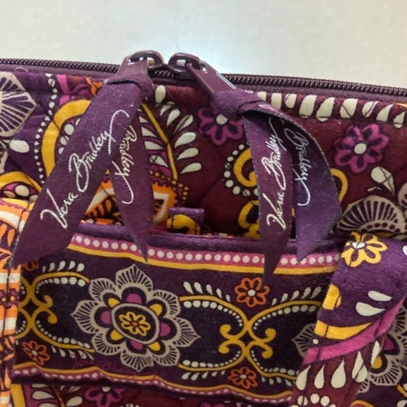 Vera Bradley Lunch Bag **PRICE DROP** - Picture 3 of 6